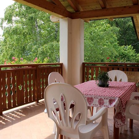 Appartamento Vacanze Bordala Ronzo-Chienis Exteriör bild