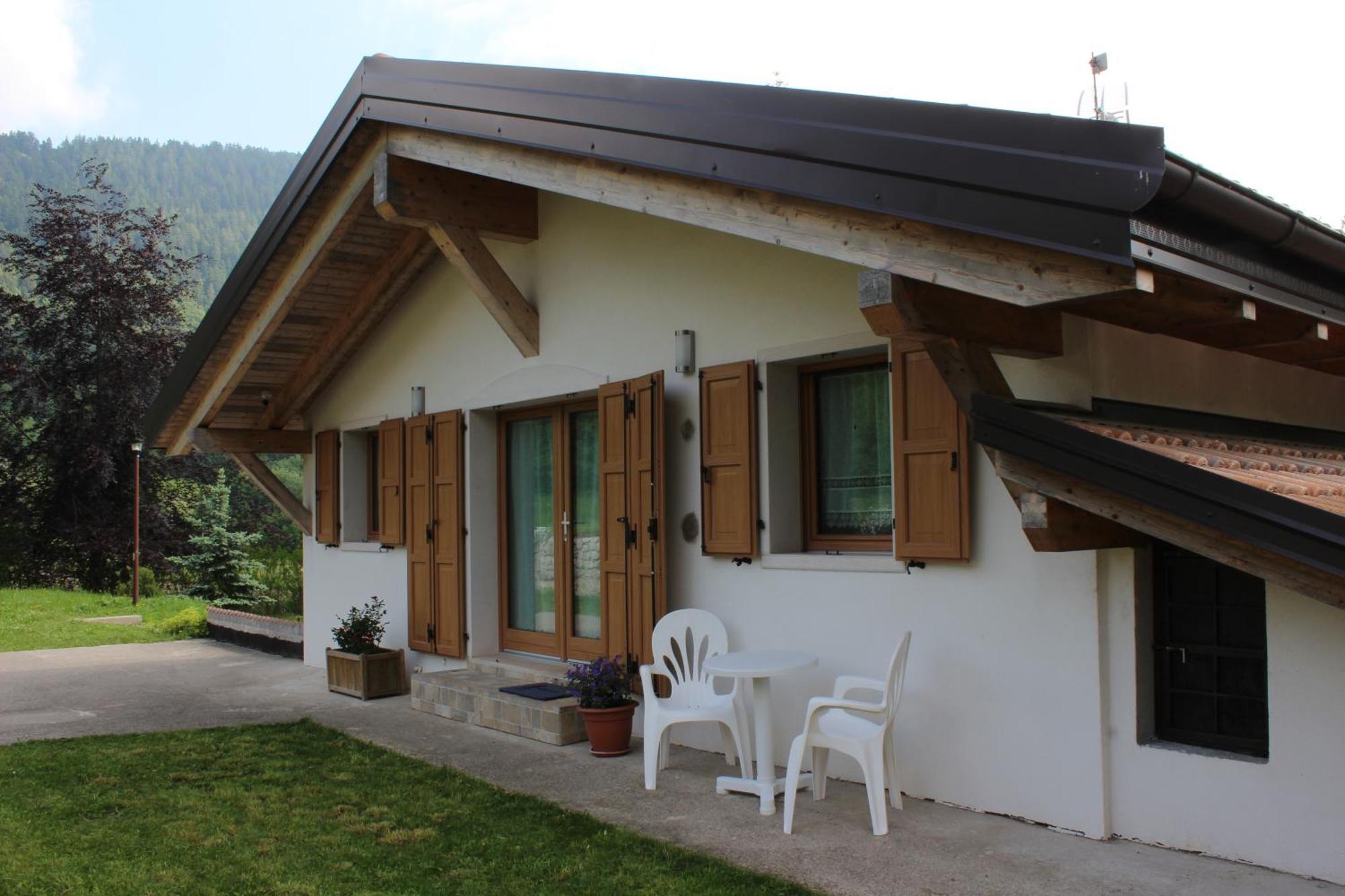 Appartamento Vacanze Bordala Ronzo-Chienis Exteriör bild